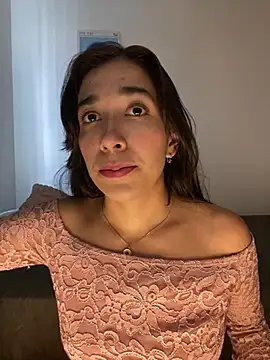 Snapshot of SabrinaEvanss_ chatting on April 29, 7:09 pm SabrinaEvanss online show from April 29, 7:09 pm