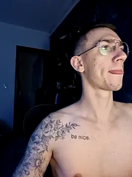 SweetGoodBoy22 online show from November 14, 12:53 am