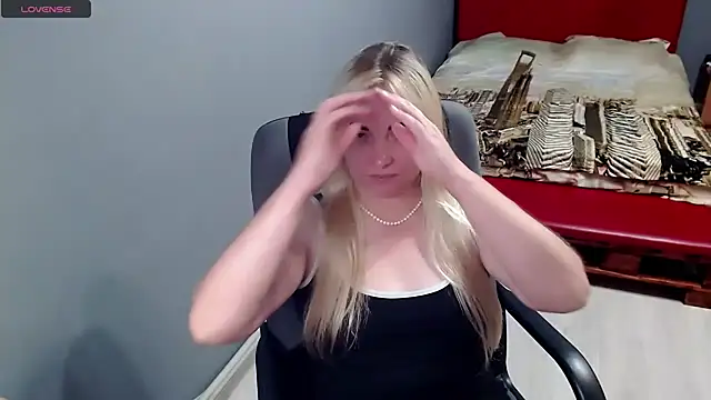 Snapshot of Ledi_Catherin chatting on July 28, 8:52 pm Ledi Catherin online show from July 28, 8:52 pm