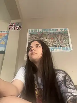 Snapshot of Jynx420friendly chatting on May 16, 10:19 pm Jynx420friendly online show from May 16, 10:19 pm