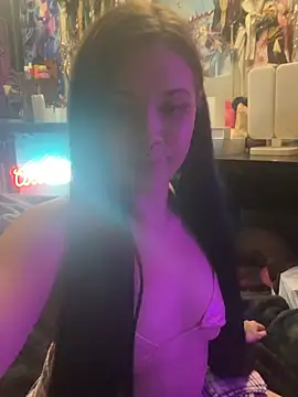 Snapshot of Jynx420friendly chatting on June 24, 8:30 pm Jynx420friendly online show from June 24, 8:30 pm