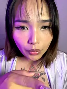 eee79bbb online show from November 29, 8:01 pm