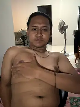 Snapshot of latexidn chatting on November 28, 3:04 pm latexidn online show from November 28, 3:04 pm