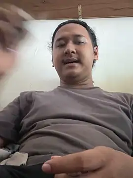 Snapshot of latexidn chatting on January 6, 3:54 am latexidn online show from January 6, 3:54 am