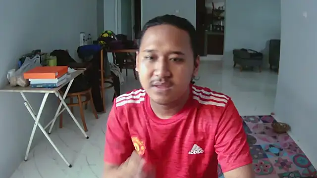 Snapshot of latexidn chatting on January 19, 6:28 am latexidn online show from January 19, 6:28 am