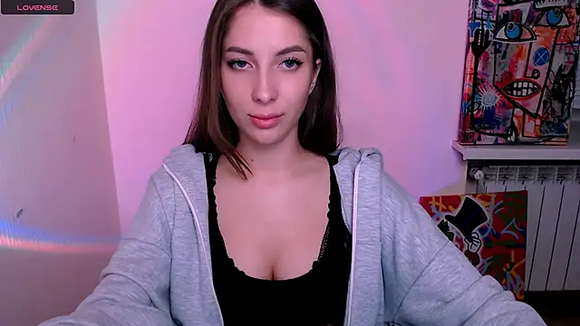 Snapshot of _OlivkaSexy chatting on May 15, 10:50 pm OlivkaSexy online show from May 15, 10:50 pm