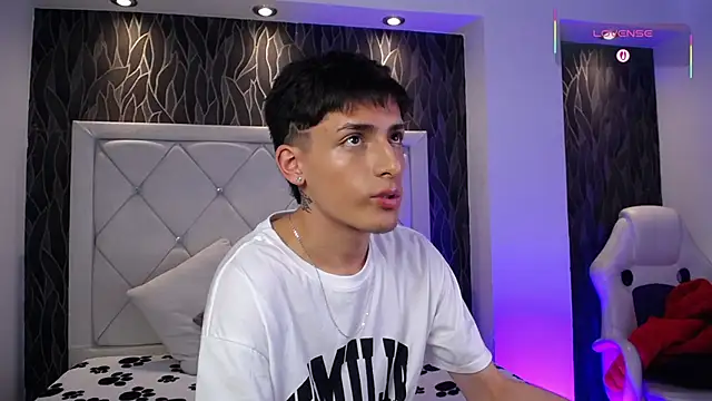 MateoMitchell online show from February 3, 4:21 am