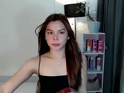 Snapshot of buttycamillex chatting on August 4, 10:23 pm buttycamillex online show from August 4, 10:23 pm