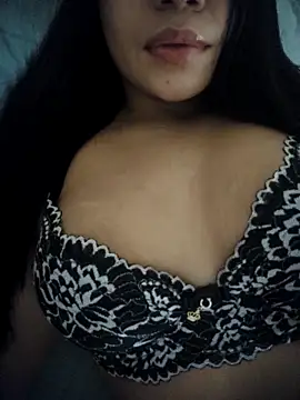 moreninha21jujuh  online show from March 18, 8:23 pm