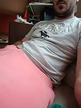 Snapshot of arksex32 chatting on May 24, 3:06 pm arksex32 online show from May 24, 3:06 pm