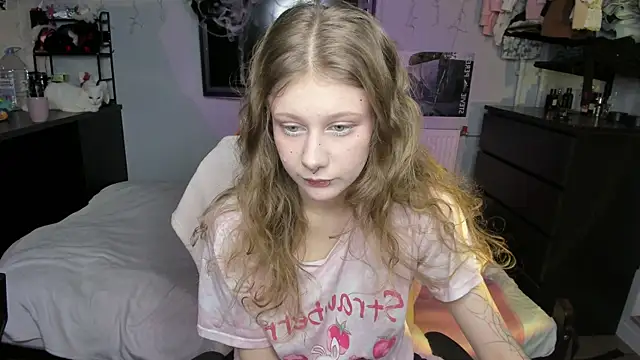 Snapshot of SweetPromise chatting on October 20, 2:39 pm SweetPromise online show from October 20, 2:39 pm