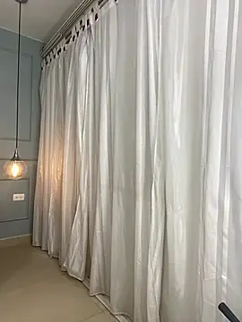 Rose monroee online show from February 7, 7:39 pm