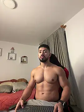 Ezzio Scolaro online show from February 16, 2:40 am