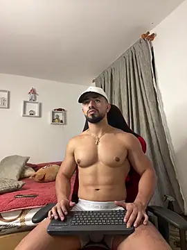 Ezzio Scolaro online show from February 23, 1:14 am