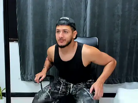 jasonshaw25 online show from February 26, 5:23 pm