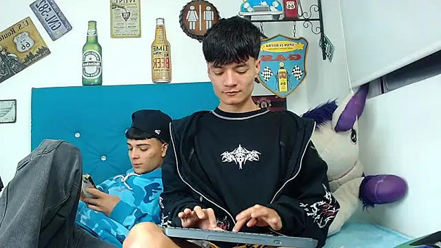 alex russo   online show from March 27, 1:44 am