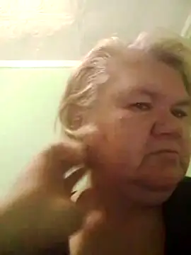 LusiyaGold5 online show from November 4, 10:42 pm