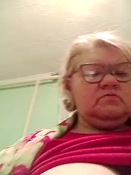 LusiyaGold5 online show from January 8, 2:36 am