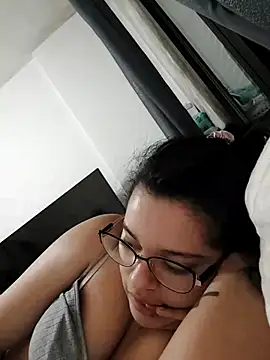 Snapshot of Jaykel_a chatting on February 4, 3:18 pm Jaykel a online show from February 4, 3:18 pm