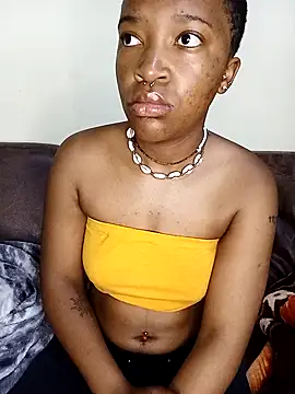 Snapshot of FreakieKay chatting on October 29, 6:15 am FreakieKay online show from October 29, 6:15 am