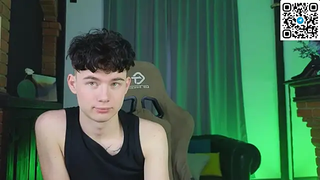 Cute Mike online show from February 21, 2:12 am