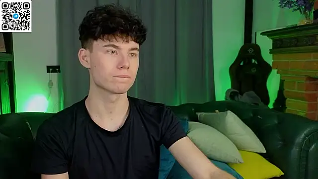 Cute Mike online show from March 1, 8:00 pm