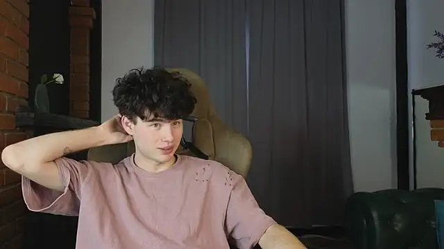 Cute Mike online show from April 23, 11:31 am