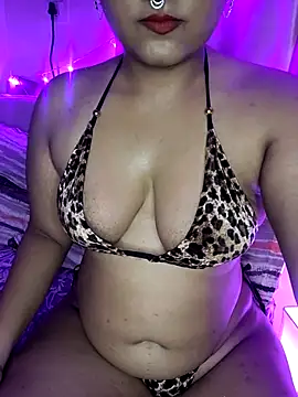 Snapshot of Curvy_Navya chatting on October 20, 9:15 pm Curvy Navya online show from October 20, 9:15 pm