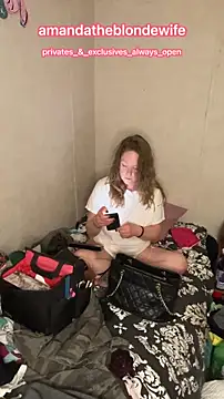 amandatheblondewife online show from March 14, 10:10 am