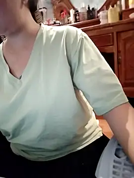 Snapshot of Babyloudi chatting on October 16, 3:13 pm Babyloudi online show from October 16, 3:13 pm