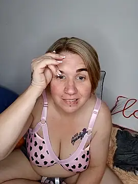 Snapshot of LaceyWestxx chatting on October 27, 5:50 pm LaceyWestxx online show from October 27, 5:50 pm