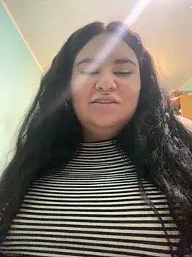 Snapshot of gothlove666 chatting on October 4, 5:33 pm gothlove666 online show from October 4, 5:33 pm