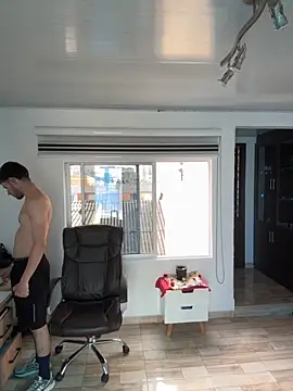 noah red online show from November 20, 1:00 pm