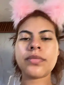 Snapshot of Eva_Feller69 chatting on May 14, 10:49 pm Eva Feller69 online show from May 14, 10:49 pm