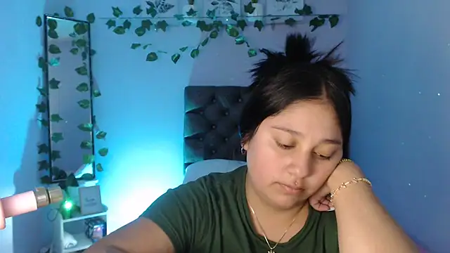 KOREN JALAA online show from February 11, 5:50 pm