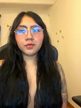 LoveLyy- online show from December 17, 6:58 pm