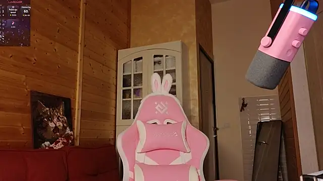 Snapshot of Lady_Shine chatting on June 27, 11:15 am Lady Shine online show from June 27, 11:15 am