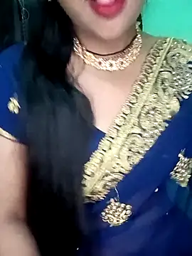 Snapshot of Rashmi_011 chatting on February 27, 12:21 am Rashmi 011 online show from February 27, 12:21 am