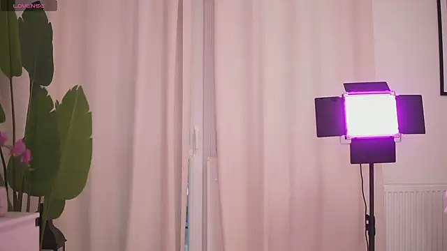 GiaInked online show from April 8, 4:34 am