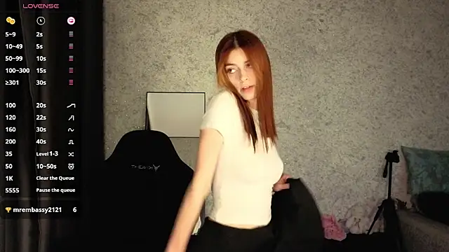 Snapshot of kitti_sweett chatting on November 15, 7:32 pm kitti sweett online show from November 15, 7:32 pm