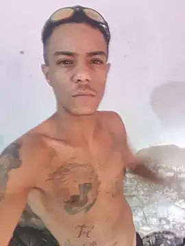 Snapshot of Amorseu18cm chatting on October 18, 2:18 pm Amorseu18cm online show from October 18, 2:18 pm