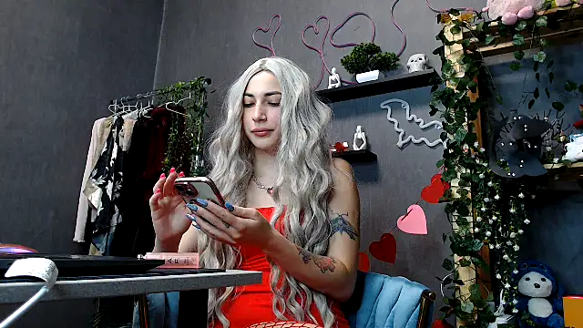 Snapshot of Walleriana chatting on October 7, 4:37 pm Walleriana online show from October 7, 4:37 pm