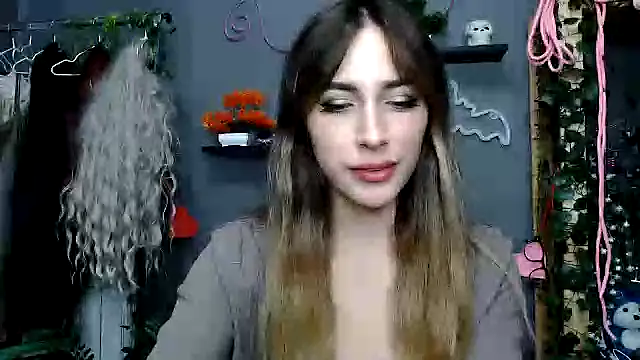 Snapshot of Walleriana chatting on October 14, 9:26 pm Walleriana online show from October 14, 9:26 pm