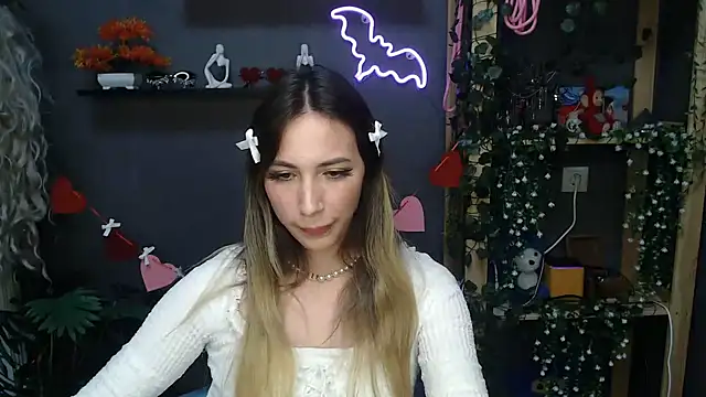 Snapshot of Walleriana chatting on October 27, 9:52 pm Walleriana online show from October 27, 9:52 pm