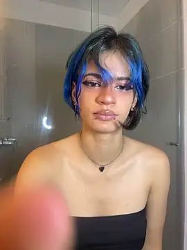 sukulaurens online show from May 2, 3:33 am