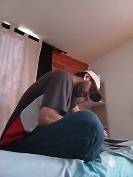 Snapshot of coolfriki chatting on June 12, 8:52 pm coolfriki online show from June 12, 8:52 pm