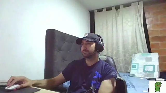 coolfriki online show from June 26, 11:42 pm