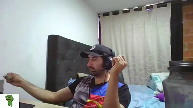 coolfriki online show from July 17, 9:41 pm