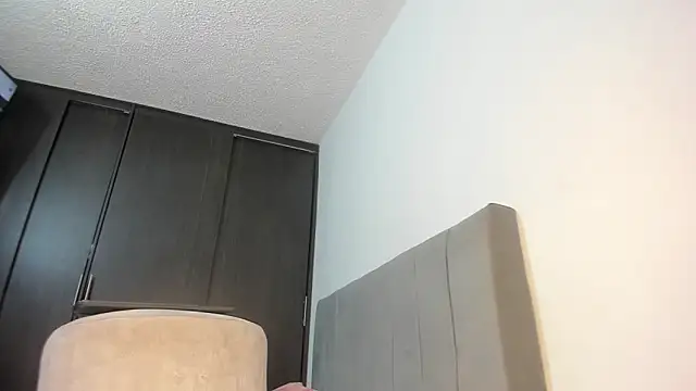 emy collyns online show from February 17, 2:41 am