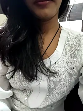 Snapshot of anjali2351 chatting on November 5, 11:27 pm anjali2351 online show from November 5, 11:27 pm